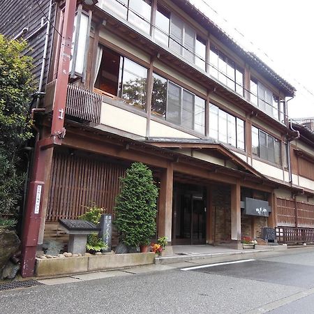 Tsutaya Ryokan Тойоока Екстер'єр фото