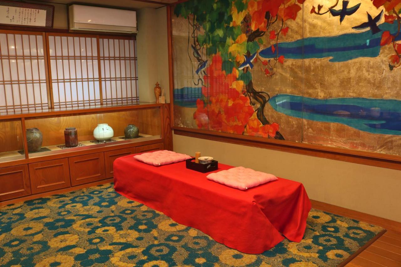 Tsutaya Ryokan Тойоока Екстер'єр фото